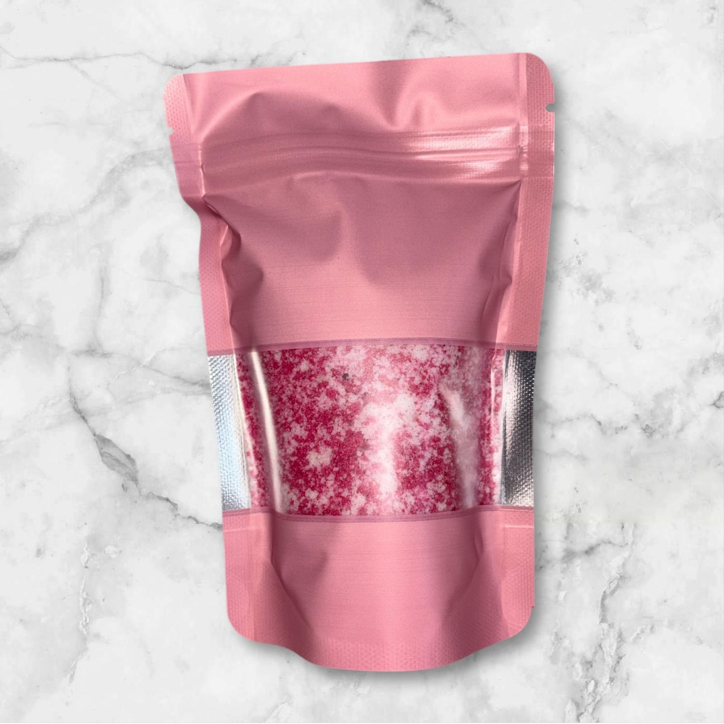 Strawberry Bon Bon bath crumble 150g